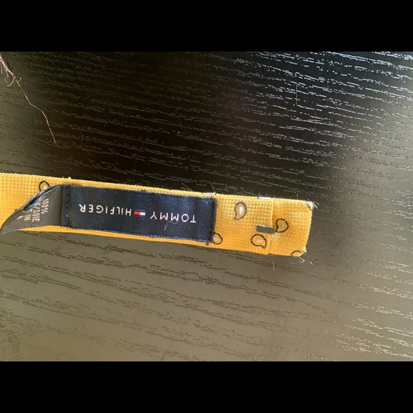 COPY - TOMMY HILFIGER  (Yellow, gray and blue) BOW TIE - Picture 5 of 10